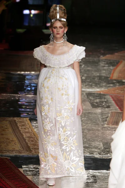 Look 35
